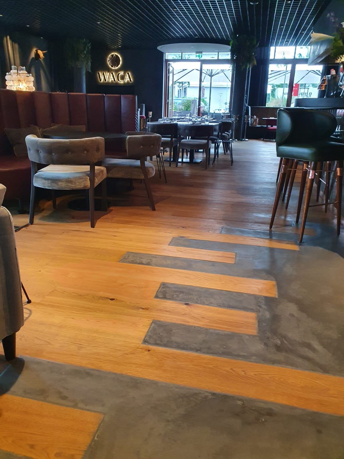 Restaurant Motorworld München Eiche Beton